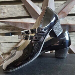 Girl's black dress shoes